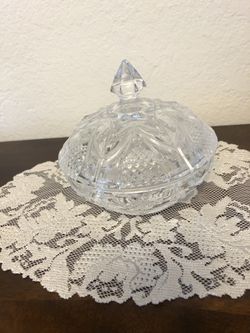 Beautiful vintage candy dish