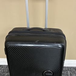 American Tourister 22 Inch Luggage 