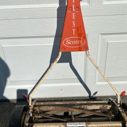 Scott’s Manual Mower 