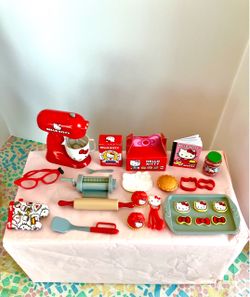 18” Doll Hello Kitty Baking Set