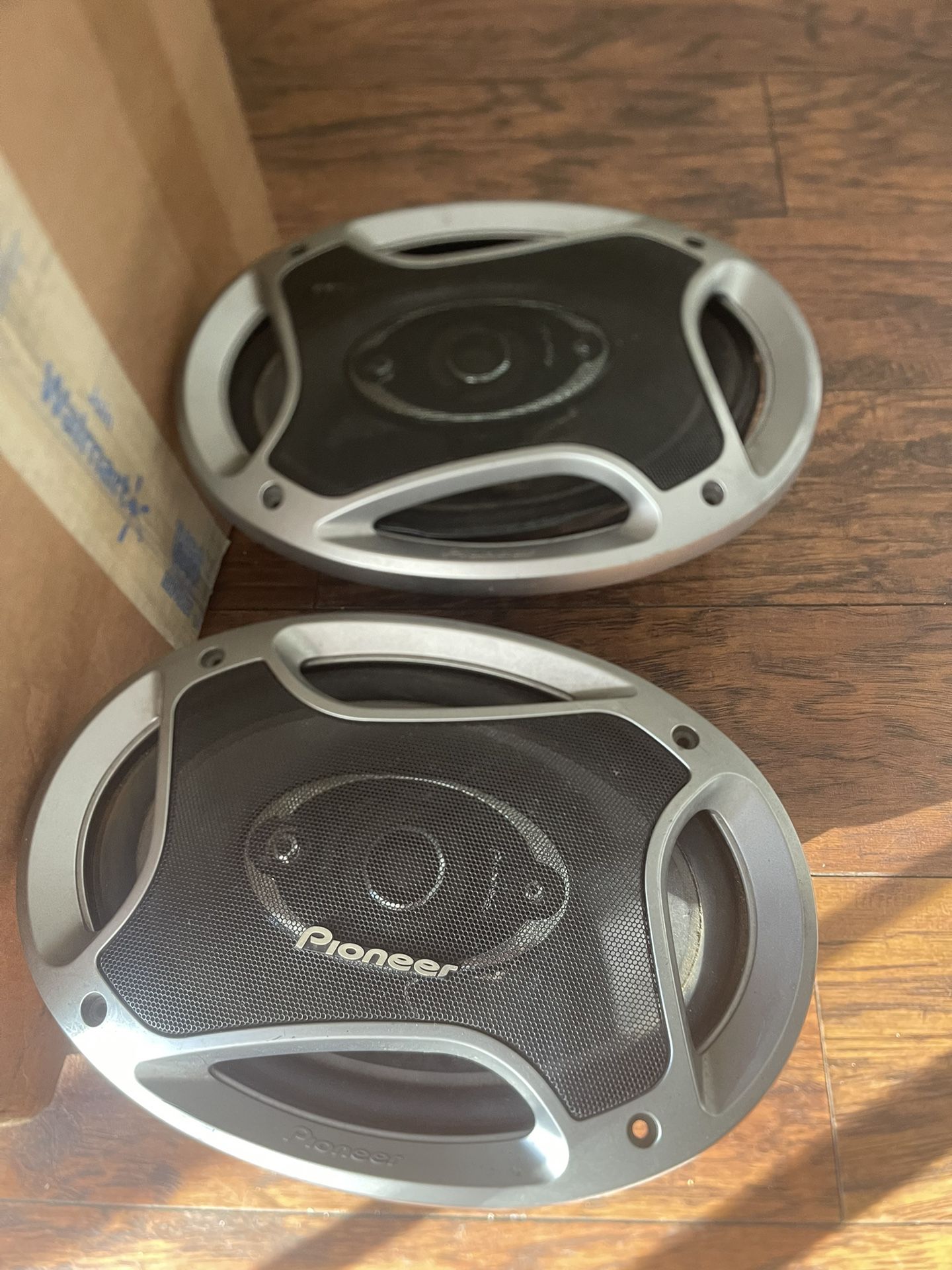 Pioneer Speakers
