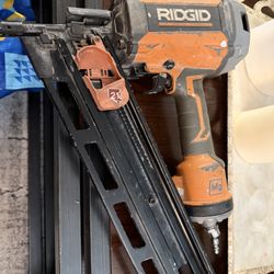 RIDGID 21degree 3-1/2in Nailgun 