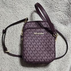 Michael Kors Crossbody Bag
