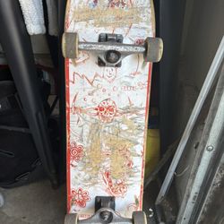 Baker Board Size 8 Independent Trucks And Bones Reds Bearings 