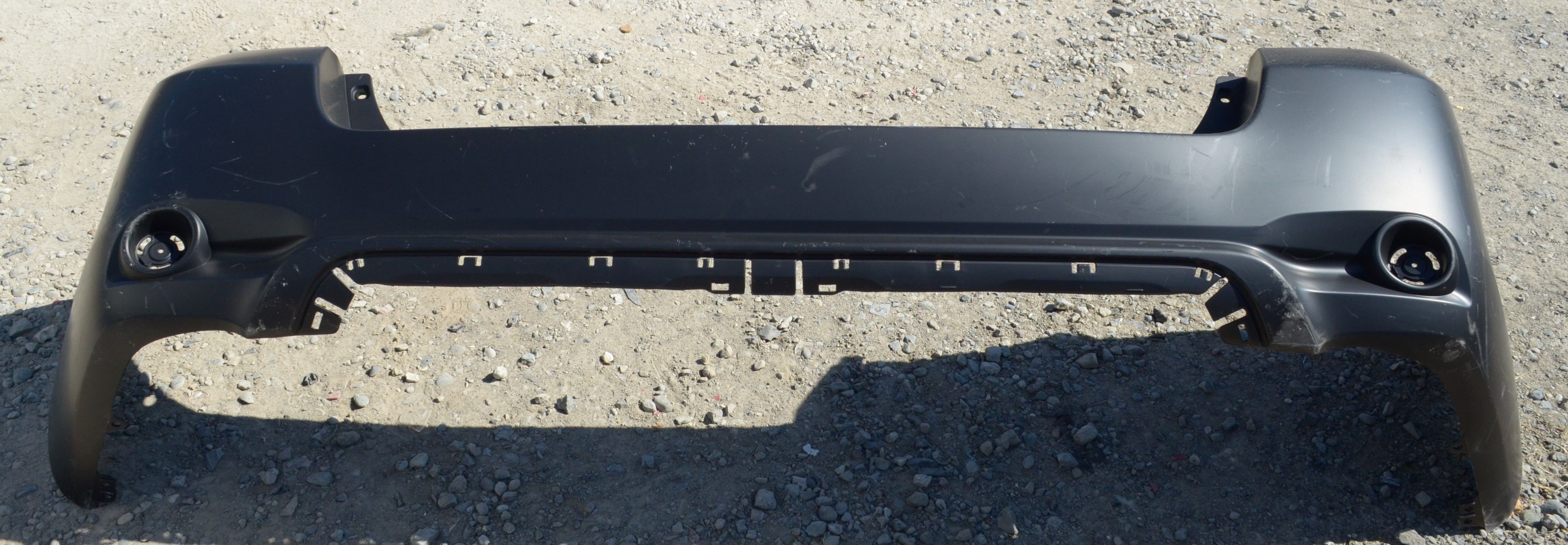 USED REF#U0126 || 2008-2010 TOYOTA HIGHLANDER || REAR BUMPER COVER ONLY