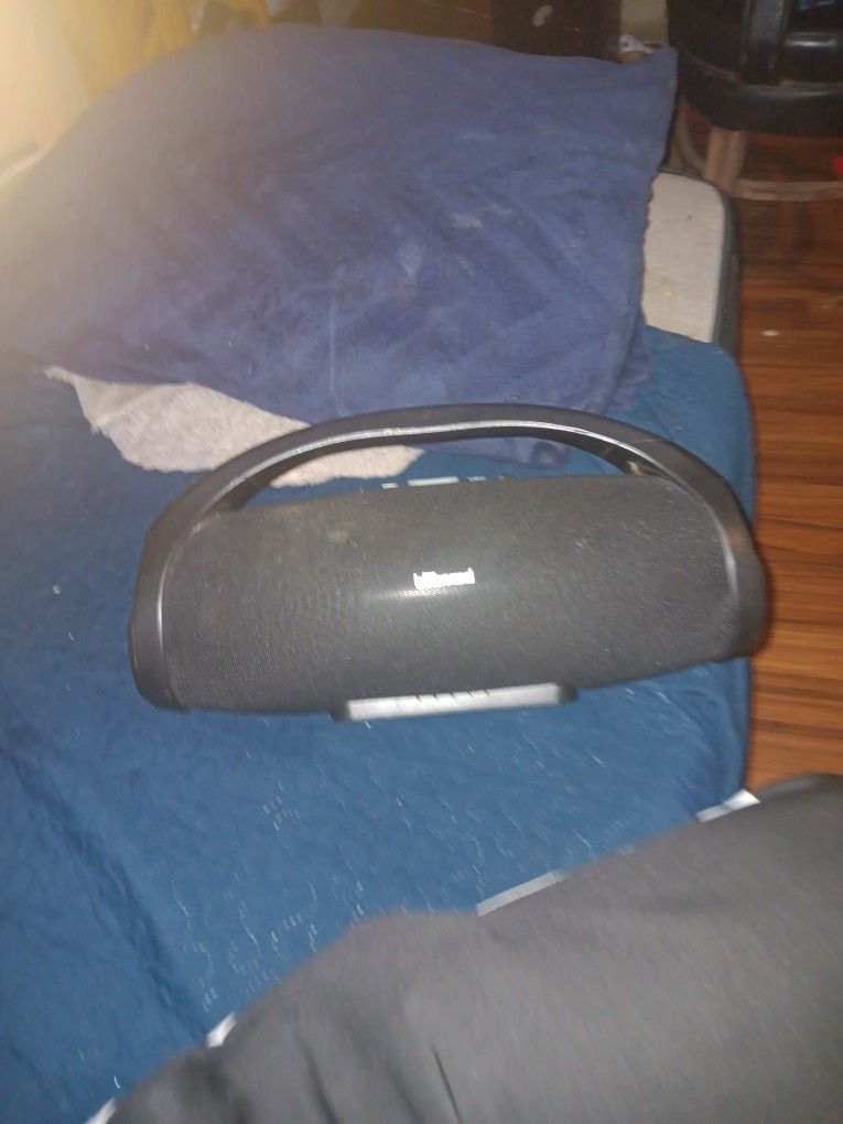 Billboard Speaker 