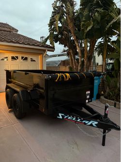 Hydraulic dump trailer