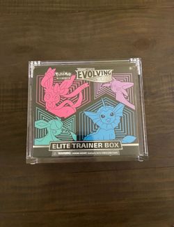Evolving skies elite trainer box ETB