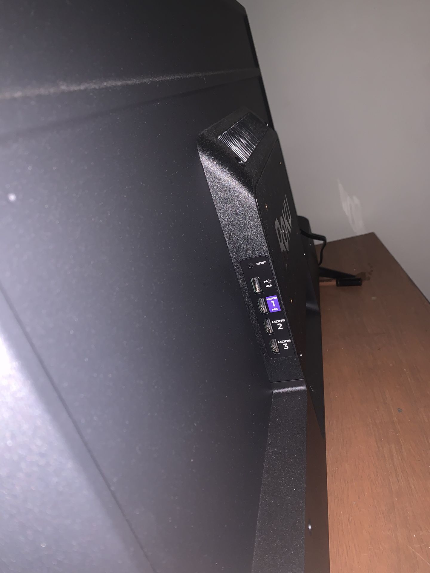 40 Inch Roku