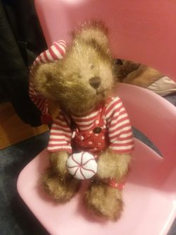 Tender hearted collectible bear