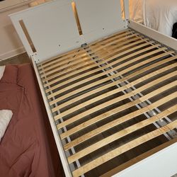 Songesand Ikea Queen Bed