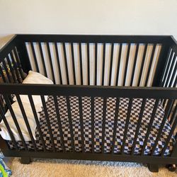 Black Crib