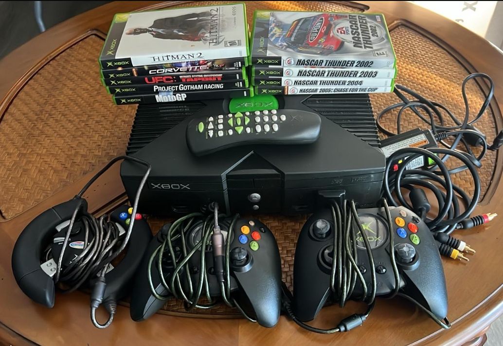 Xbox Vintage With Games