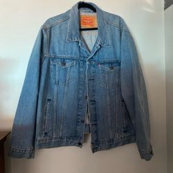 Levi’s jean jacket denim size 2X
