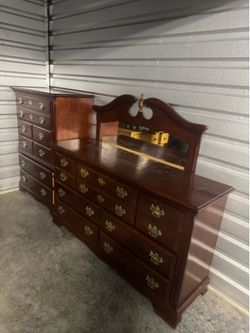 Bedroom set