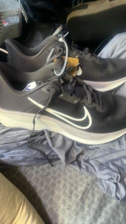 Nike quest six 12 1/2