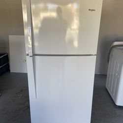 Whirlpool 19.2 cu. ft. Top Freezer Refrigerator White