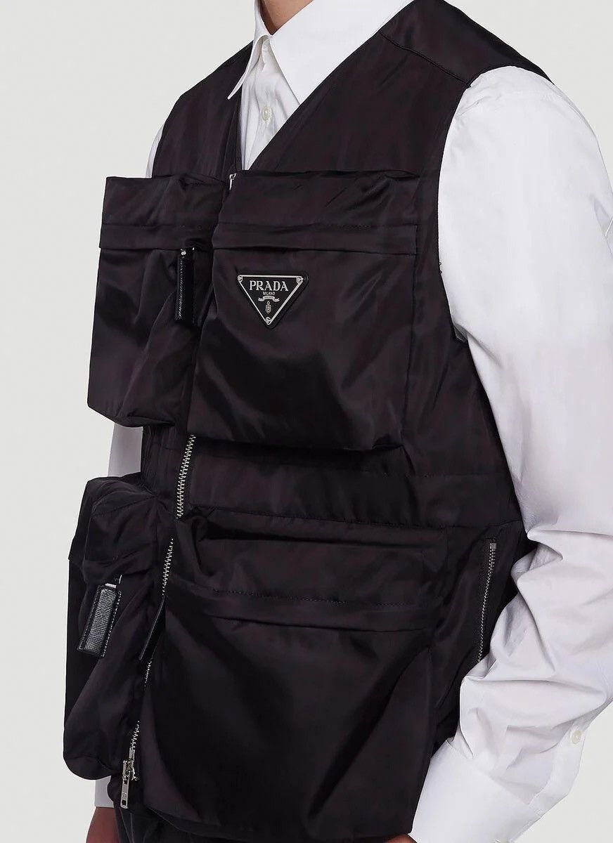 Prada Men’s Black Re-Nylon Cargo Vest in Pristine Condition