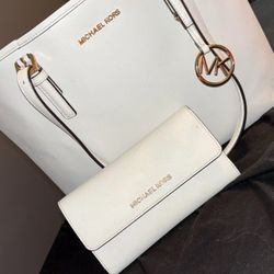 mk Purse 