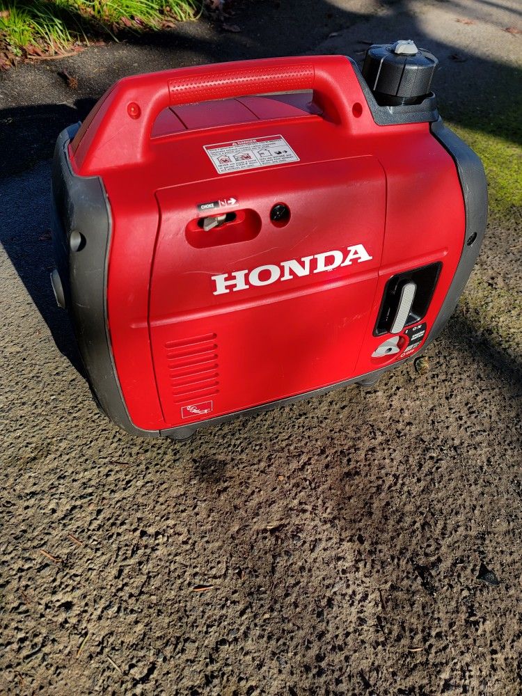 Honda EU2000i Generator