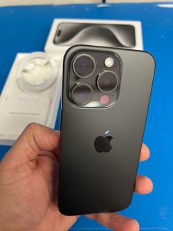 iPhone 15 pro max 256gb unlocked for any carriers ( Liberado)