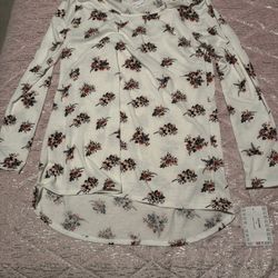 Nwt Womens Lularoe Floral White of Sleeved Shirt 