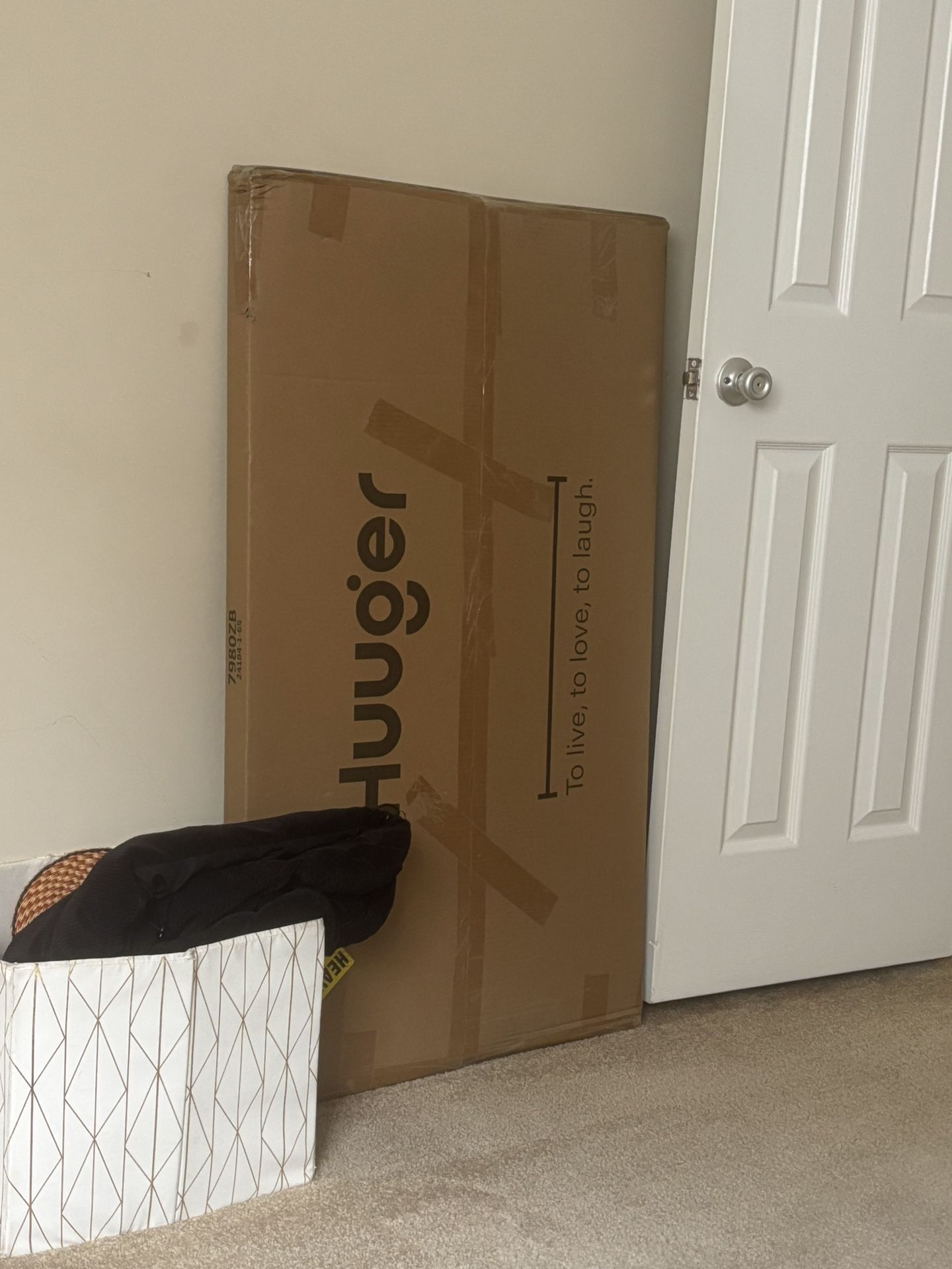 NEVER USED UNOPENED DESK! 