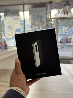 Galaxy Z Fold 6 7.6" (Unlocked) 512GB White Brand New