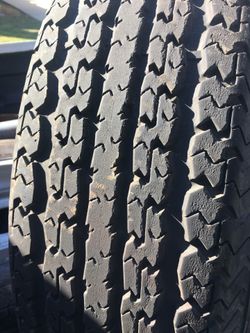8 lug rim and tire 235/80R16