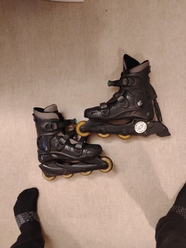 BLADERUNNER. INLINE. ROLLERBLADES