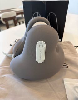 Travel Neck Pillow w/ Bluetooth Headphones. Brand New