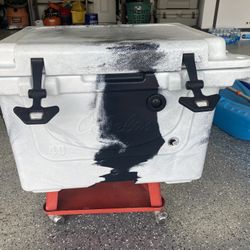 Cabela’s Polar Cooler