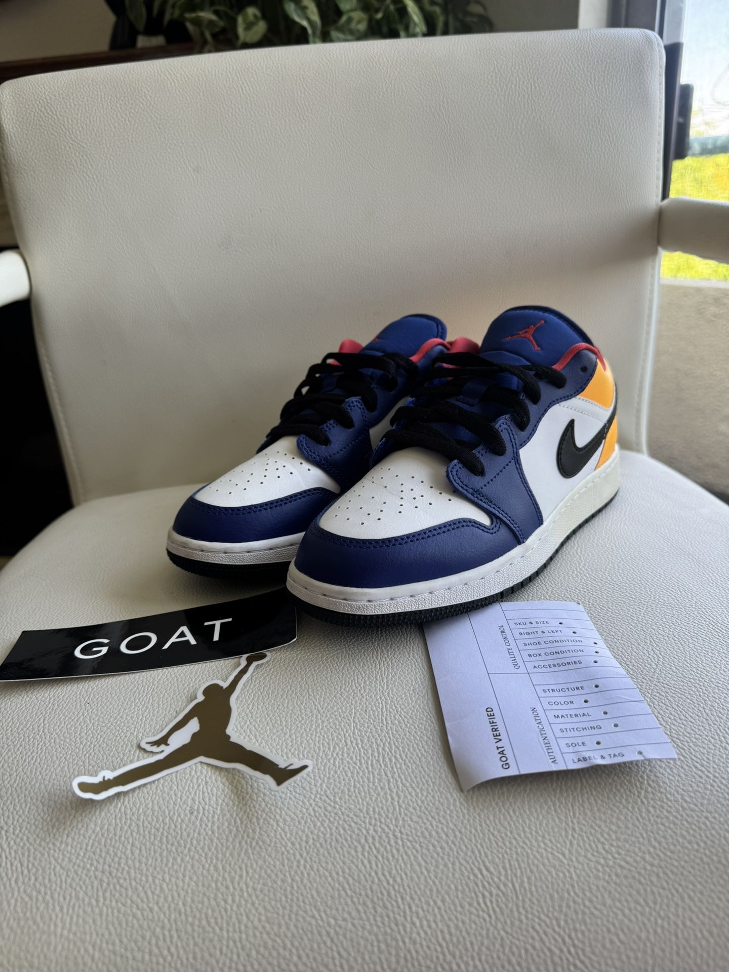 Air Jordan Low “White Deep Royal Blue”