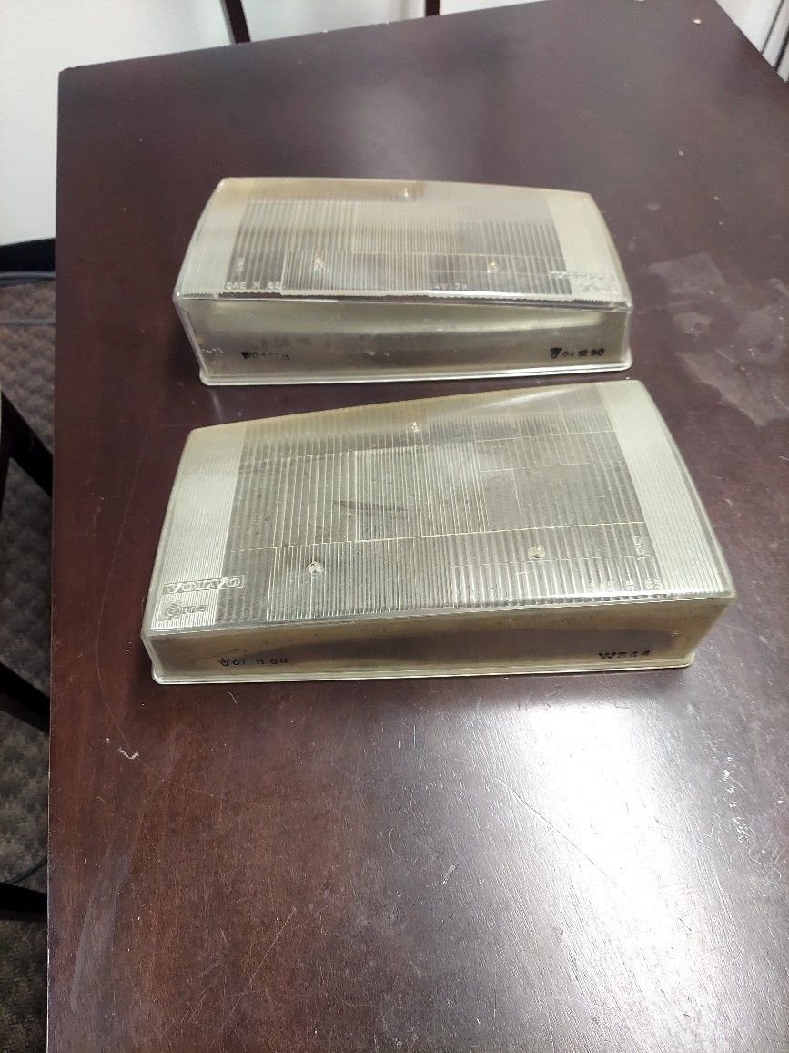 Volvo 240 Original Head Light Covers Set . In Excellent Condition. 