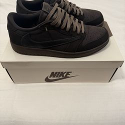 Travis Scott Velvet Brown  Jordan Low size 10.5