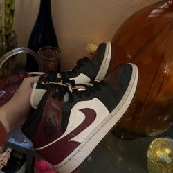 Nike Air Jordan 1