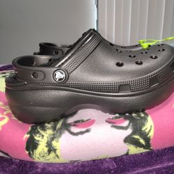 𝓒𝓻𝓸𝓬𝓼 𝓦𝓸𝓶𝓮𝓷'𝓼 𝓒𝓵𝓪𝓼𝓼𝓲𝓬 𝓛𝓲𝓷𝓮𝓭 𝓟𝓵𝓪𝓽𝓯𝓸𝓻𝓶 𝓒𝓵𝓸𝓰𝓼
