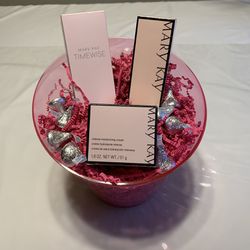 Mother’s Day Gift Basket 26