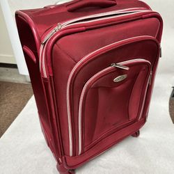 OLYMPIA U.S.A Expandable 4 Wheel Suitcase 2 Front Zipper Pockets Red 21x10x14