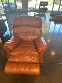 Luxurious Brown Faux Leather Recliner Chair