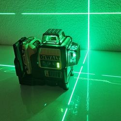 NEW DEWALT Line Laser, 3-Way, 360 Degree Professional Laser