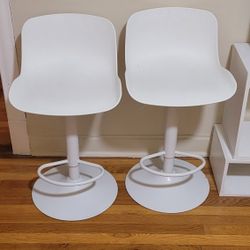 White Modern Adjustable Height Full Swivel Bar or Counter Stools