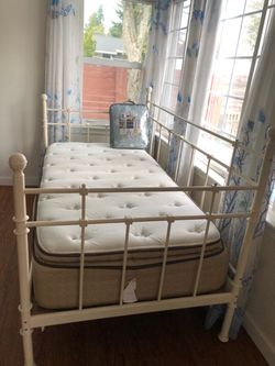Day Bed