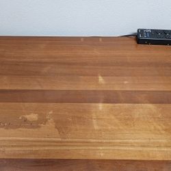 Free: Scandinavian design office desk