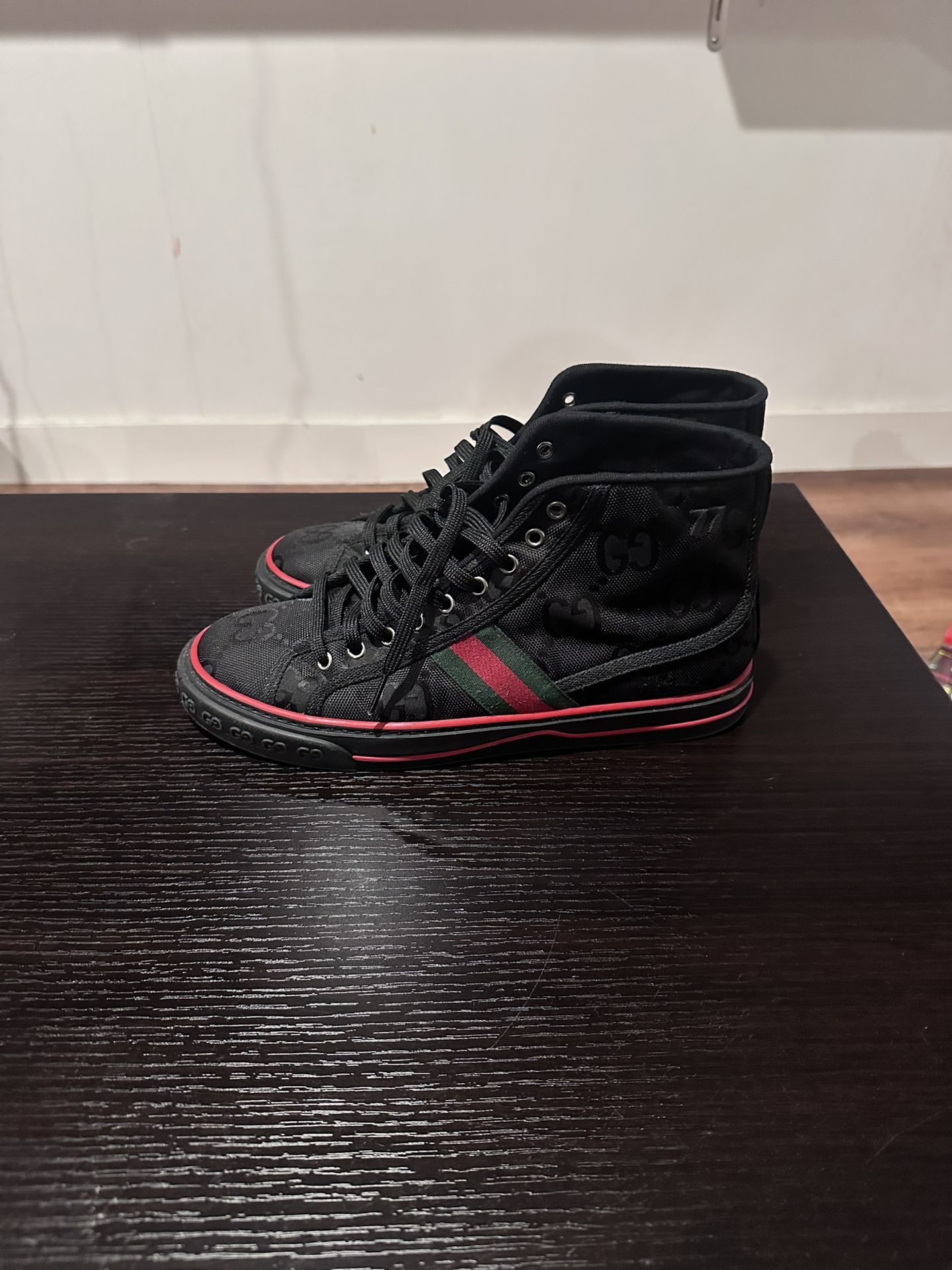 GUCCI SNEAKERS