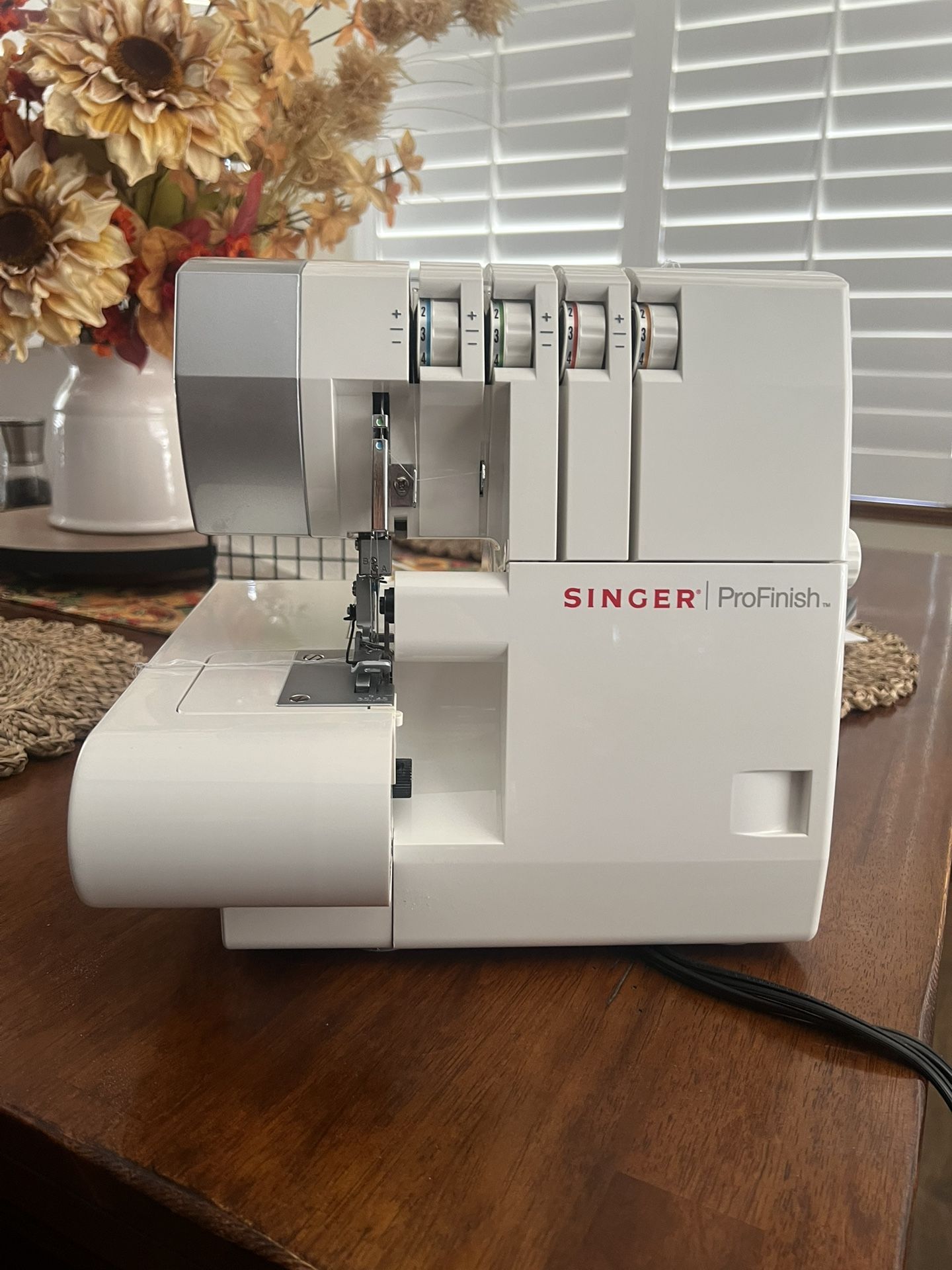 Singer Serger