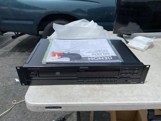 Denon Cd Player brand new in box cd player great sound DENON cd player MAKE AN OFFER!