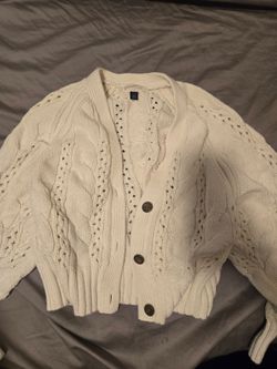 Universal Thread Cream Cable Knit Sweater