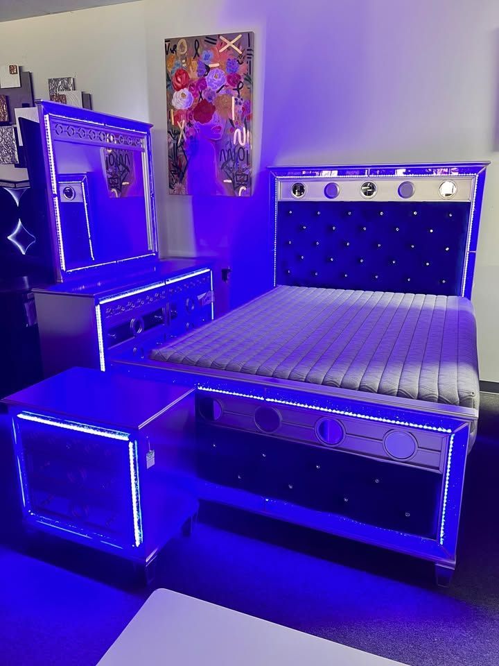 Brand New Mirrored Style LED Queen Bed/Bedroom w/Royal Blue Velvet Headboard
