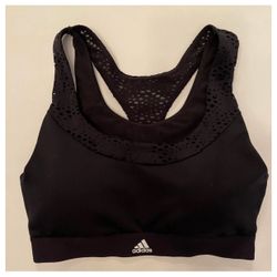 Super Cute Adidas Black Sports Bra Size XS 
